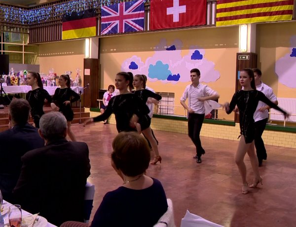 Idén is fergeteges hangulatban telt a Vasvári Pál Gimnázium jótékonysági bálja