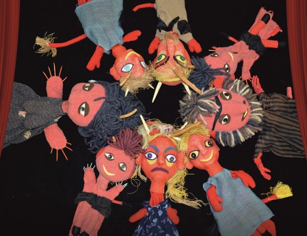 „Az ördög vigye el..." - Bábok a Mesekert Bábszínházból a Jósa András Múzeumban