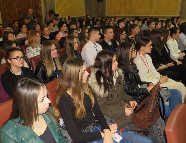 Február 18-án Városi Diákparlamentet tart a nyíregyházi ifjúság