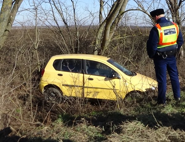 Kisteherautó és személygépkocsi ütközött csütörtök délelőtt Sóstóhegy és Kótaj között