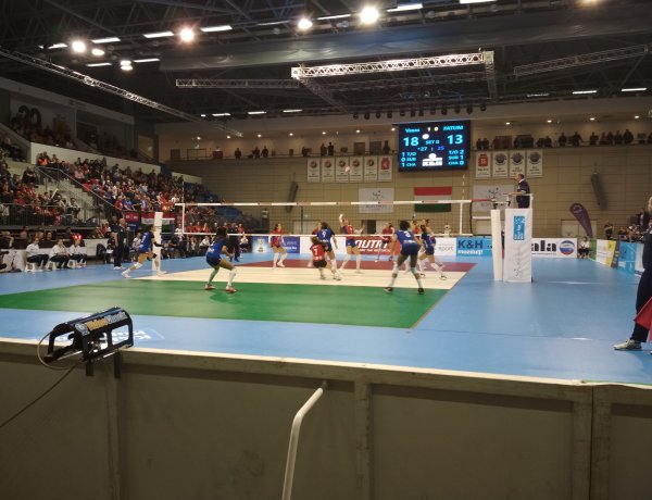 Női Röplabda Magyar Kupa - A Vasas drámai meccsen legyőzte a Fatum Nyíregyházát