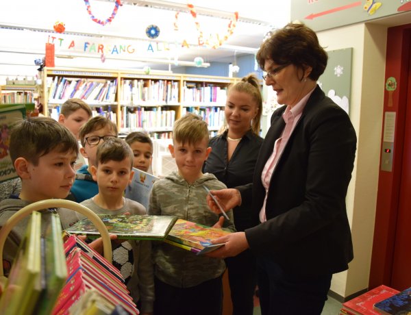 Nemzetközi Könyvajándék Nap – Rászoruló családok számára juttatják el az adományokat