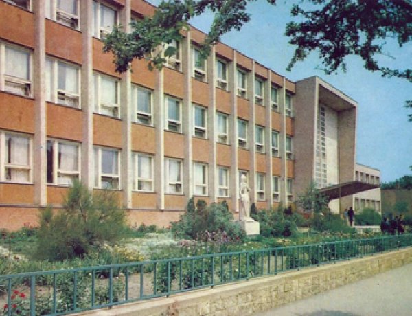 Retró Nyíregyháza sorozat 18. rész - A Zrínyi Ilona Gimnázium 1969-ben