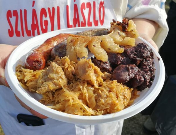 Toroskáposzta, tepertő, hurka, kolbász - Hagyományos ételek a Disznótoros Fesztiválon!