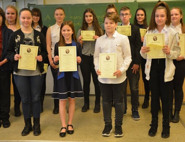 Szép magyar beszéd - prózamondó versenyt rendeztek a Móriczban