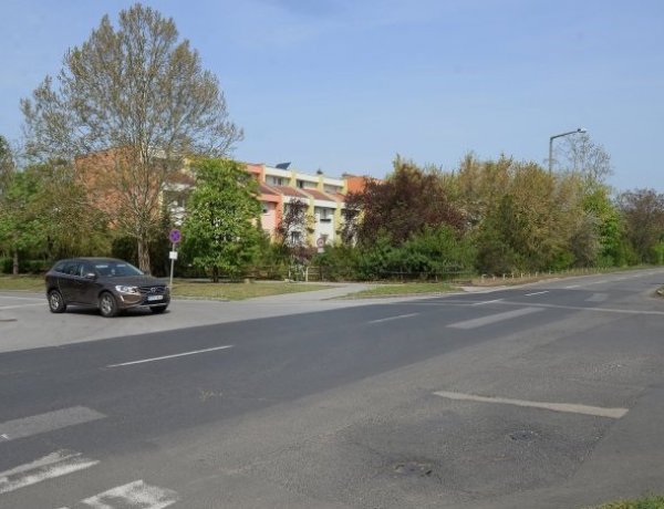 Dr. Kovács Ferenc: „Megépítjük a körforgalmat a Korányi Frigyes utcán!”