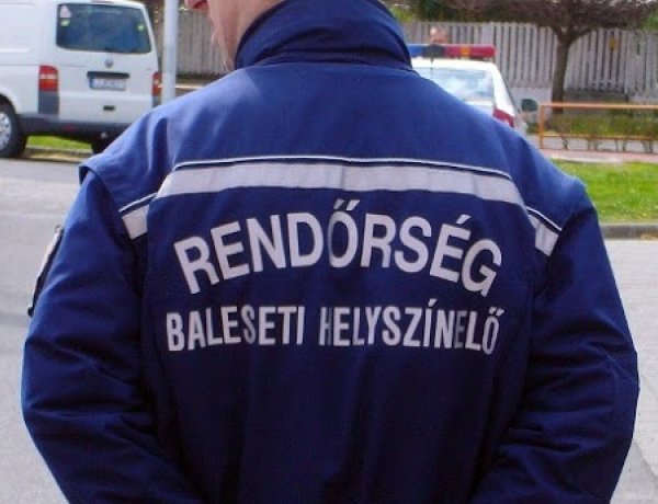 1 percen múlik az élet - előadás a Váci Mihály Kulturális Központban