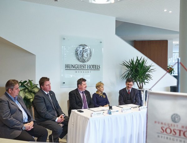 Együttműködési megállapodást kötött a Jósa András Múzeum Sóstó új szállodájával