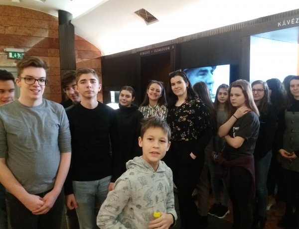 Fáraóval találkoztak Budapesten a Szent Imre gimnázium diákjai