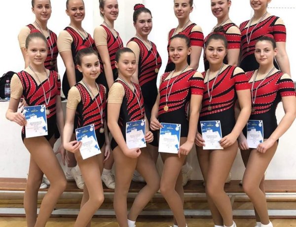 Hét egység, hét döntős hely - Jól szerepeltek a Diákolimpián az STC aerobik versenyzői