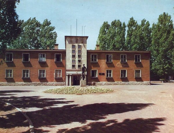 Retró Nyíregyháza sorozat 21. rész - A Spartacus stadion főépülete 1969-ben