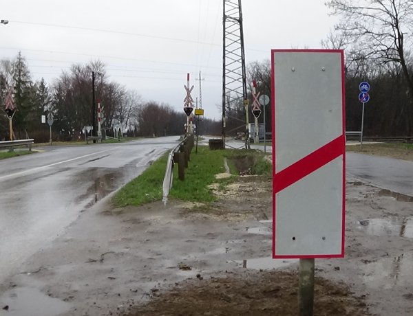 Még biztonságosabb a közlekedés a Kótaji úti vasúti átjáróknál