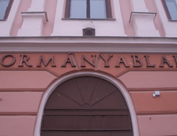 Kormányablakok - Személyesen csak szükség esetén intézzék az ügyeiket