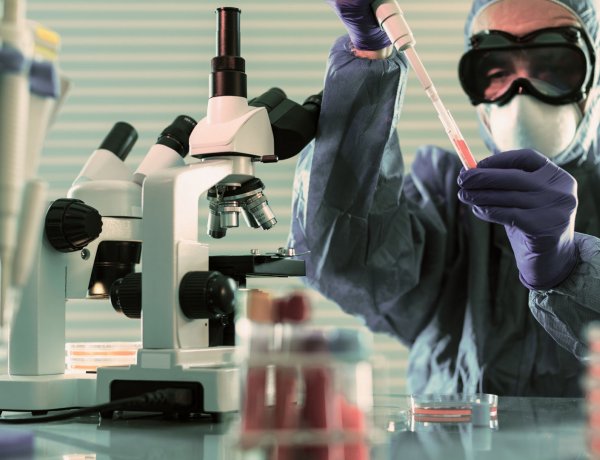 A következő napokban a több százat is elérheti a koronavírus-fertőzöttek száma