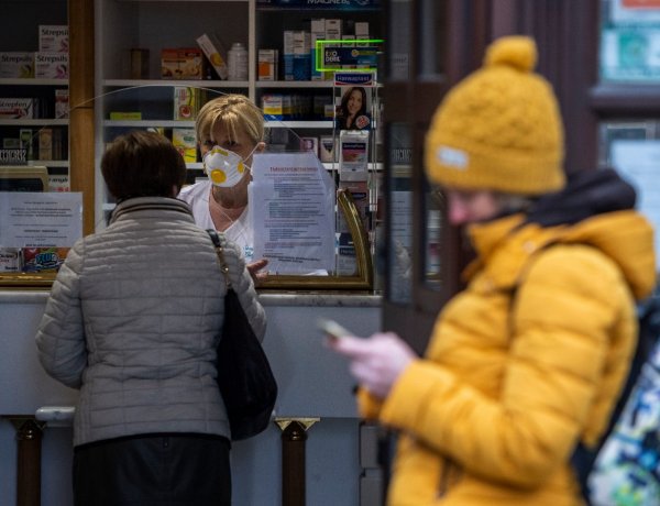 Hozzátartozó, barát, szomszéd is kiválthatja az e-receptre felírt gyógyszert