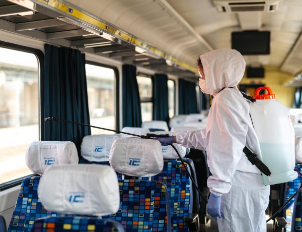 MÁV: a teljes járműparkot, azaz mind az 1814 járművet napi szinten fertőtlenítik