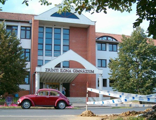 Így zajlik a digitális oktatás a nyíregyházi Zrínyi Ilona Gimnáziumban – Videó!