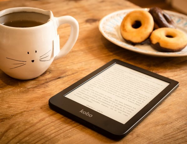 Könyvek házhoz szállításával és online meseolvasással is segítenek a könyvtárak