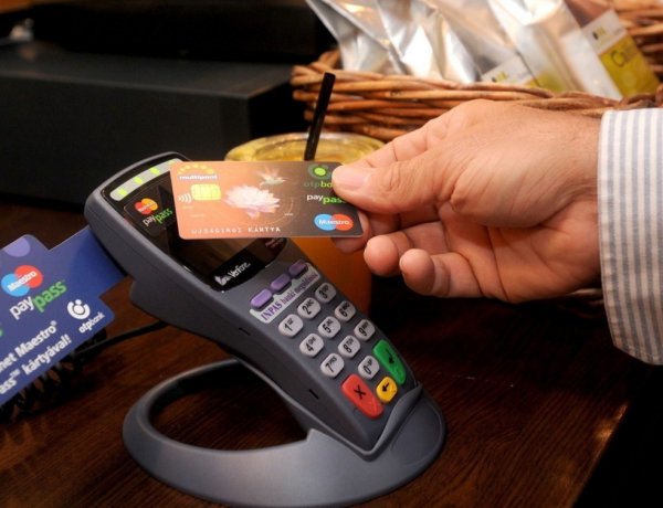 Magyar Nemzeti Bank: a hitelkártyákra is vonatkozik a fizetési moratórium