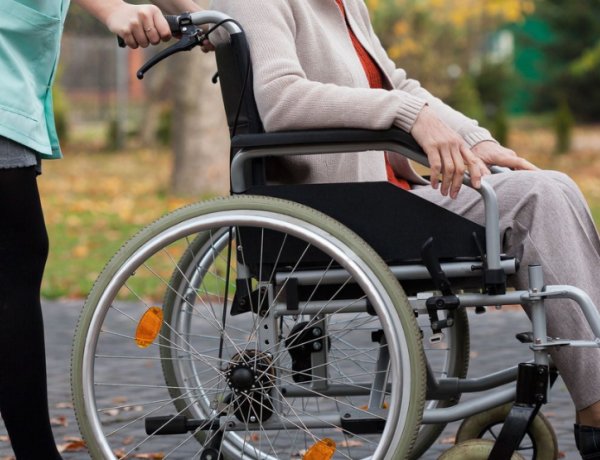 Újabb intézkedések a szociális ellátottak és a gyermekes családok védelme érdekében