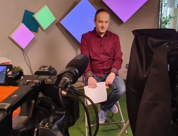 Világméretű összefogás a költészet napján – Bárki bekapcsolódhat!