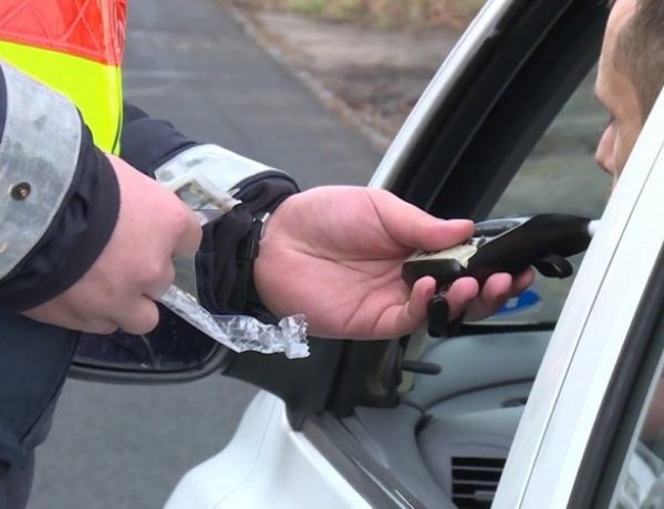 A rendőrség húsvétkor is ellenőrzi és kiszűri a forgalomból az ittas járművezetőket