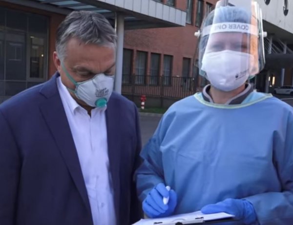 Orbán Viktor a szekszárdi kórházban tartott ellenőrzést     