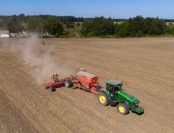 Agrár Széchenyi Kártya: ingyen hitelt vehetnek igénybe a gazdák