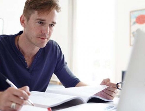 A felvételinél, a záróvizsgánál, és a diplomaszerzésnél is változások a járvány miatt