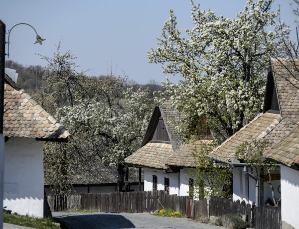 Gazdasági nehézségek: a falvakban élők is számíthatnak a kormány segítségére