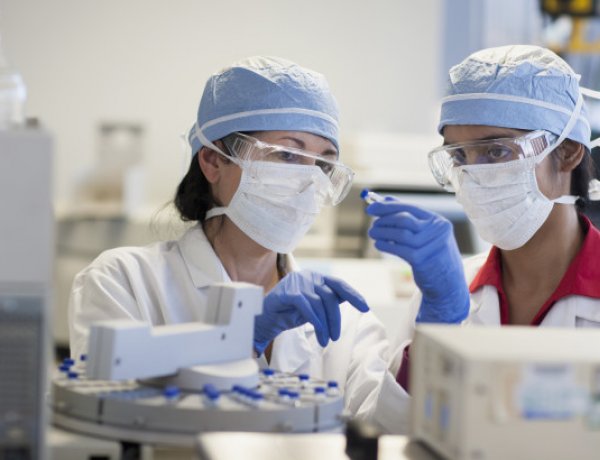 Tíz krónikus beteg halt meg a koronavírus miatt egy nap alatt