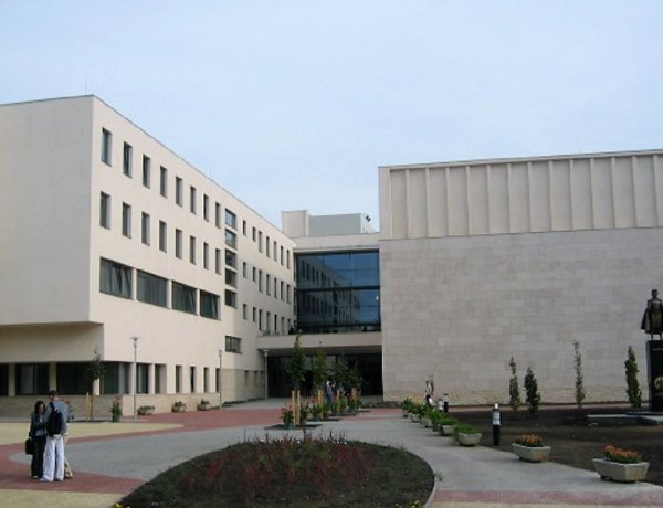 Népszerűek a tanári, a mérnöki és a pénzügyi szakok a Nyíregyházi Egyetemen