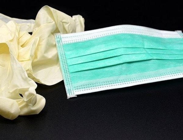 Újabb védőeszközökkel segíti az Operatív Törzs az idősotthonokat