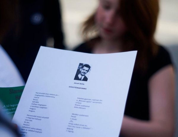 A járványról, összetartozásról szóló versekkel is lehet jelentkezni a Nemzeti VERSenyre