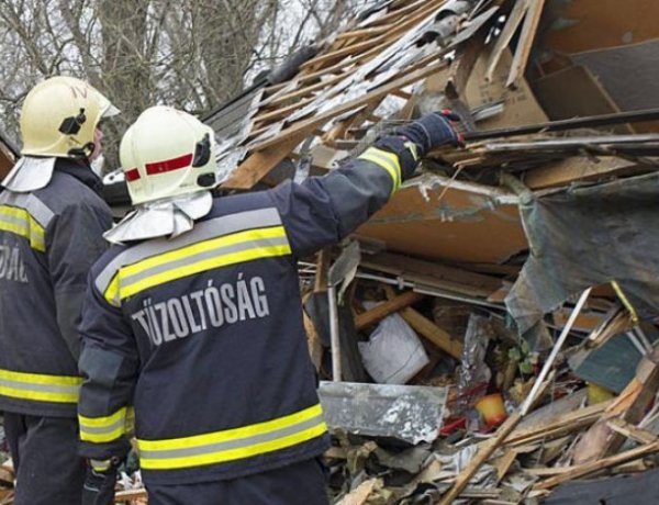 Több helyen okozott károkat a szombati viharos szél szerte a megyében