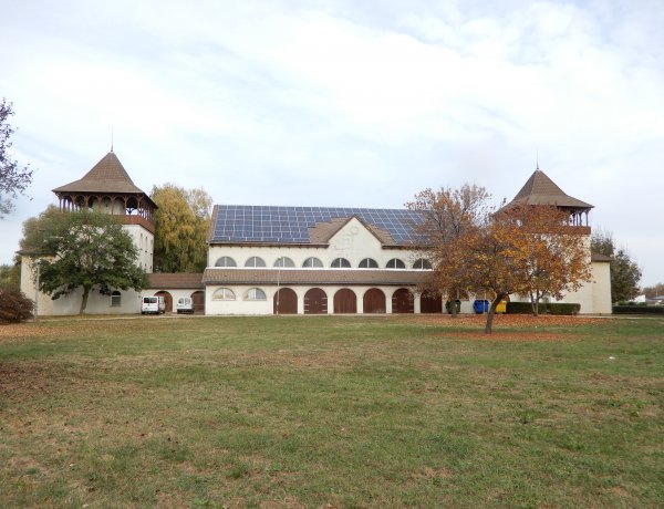 Örökösföld középiskolái – Építész(et)i emlékezés Csomós Jánosné Piroska tiszteletére