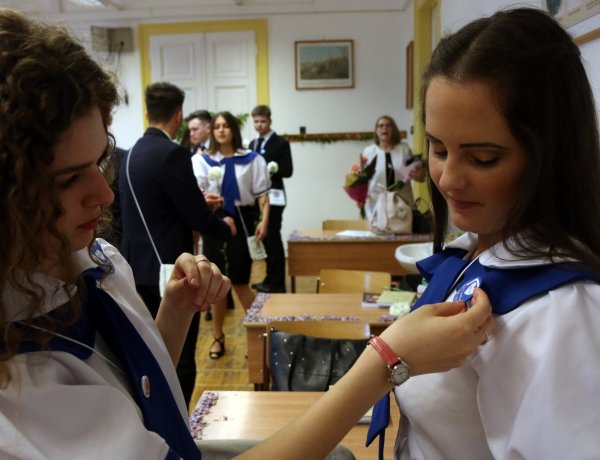 Elmaradnak a hétvégi ballagások, online búcsúztatják a diákokat