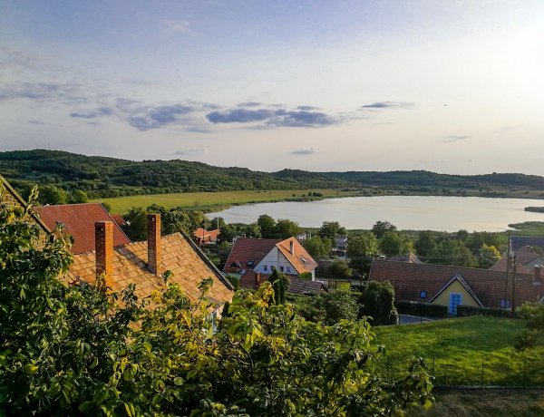 Jelentősen megnőtt a családi házak és nyaralók iránti kereslet 