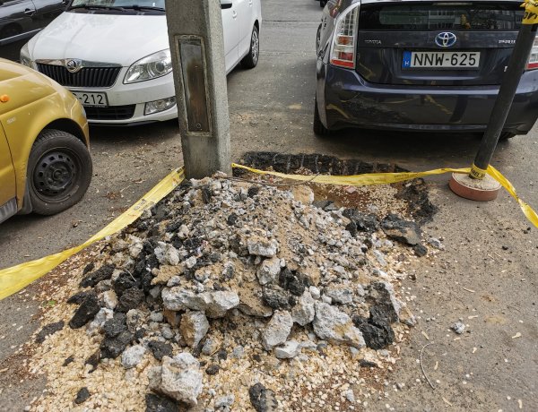 Oszlopcsere a Ferenc körútnál - Senki ne parkoljon az érintett területnél 