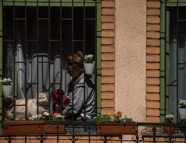 Elektronikus ellenőrzést vezet be a rendőrség a házi karanténra kötelezetteknél