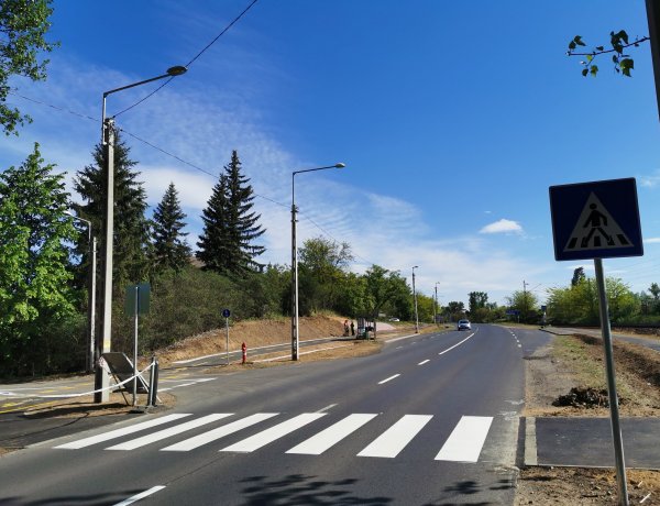 Új gyalogátkelőhely a Kemecsei úton - Biztonságosabban lehet átkelni 