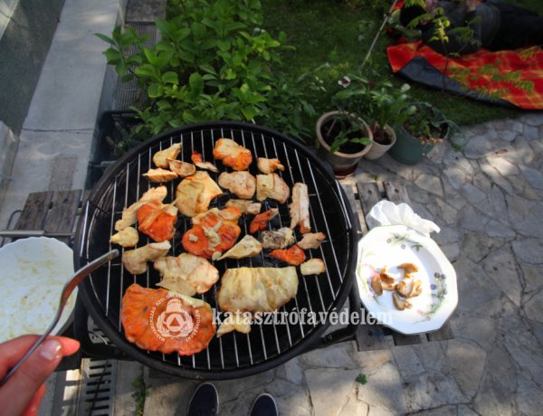 Otthoni grillezés, bográcsozás – Jó tanácsok a Megyei Katasztrófavédelmi Igazgatóságtól