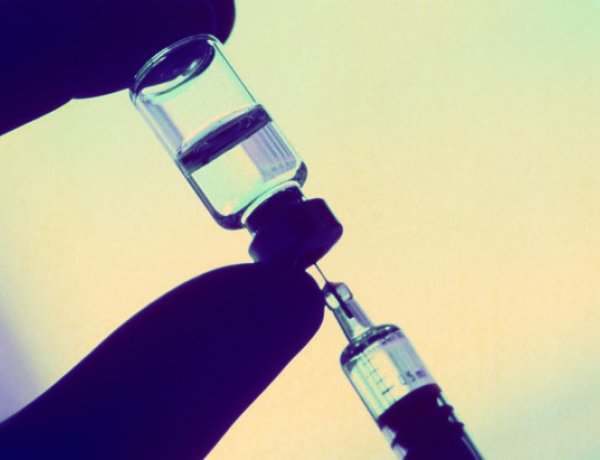 Önkénteseken tesztelnek vakcinákat Kínában - Már 2036 önkéntes kapta meg