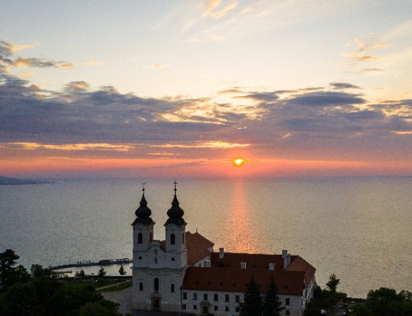 Még menthető a szezon, ebben bíznak a turisztikai szektor szereplői