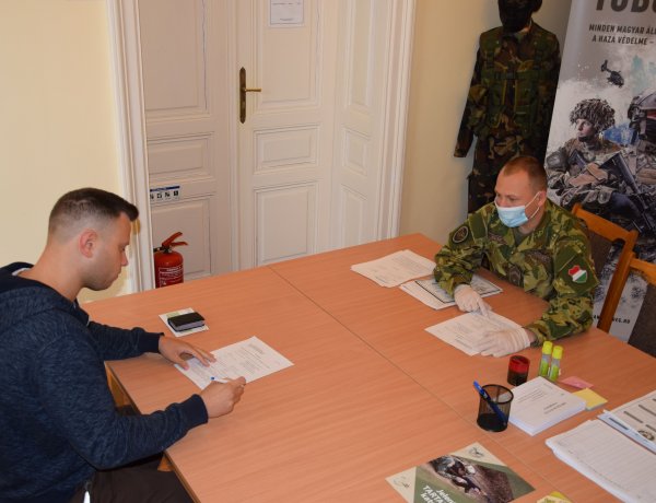 Folyamatos a toborzás a honvédségnél – Nem csak katonákat várnak kiszámítható pályaképpel