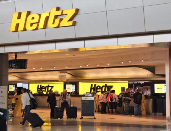 Csődvédelmet kért a világ egyik vezető autókölcsönzője      