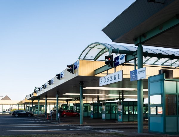 Korlátozás nélkül léphetik át a magyar-szerb határt a két ország állampolgárai