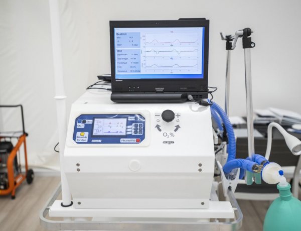 Elindul a magyar fejlesztésű lélegeztetőgép gyártása Magyarországon