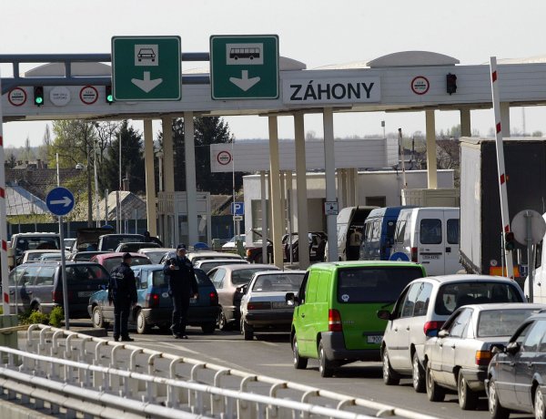 Megállt a forgalom a záhonyi határátkelőhelyen az ukrán fél fogadó képtelensége miatt
