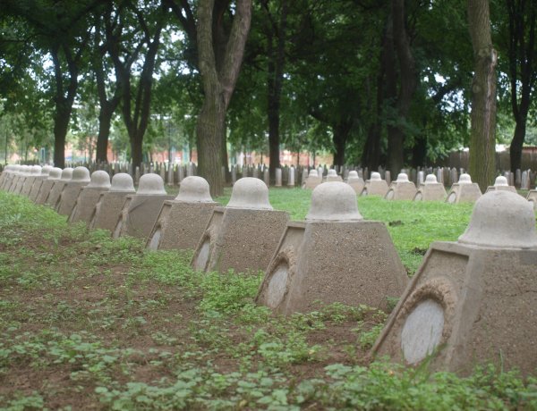 Amiről az utcák mesélnek… - A Hősök temetőjének alapítása   